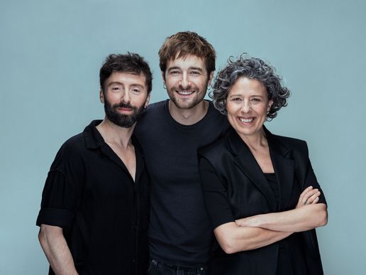 Imatge de fons
           difuminada