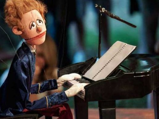 Imatge de fons
           difuminada