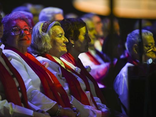 Imatge de fons
           difuminada