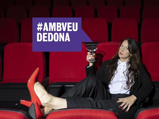 Imatge de fons
           difuminada