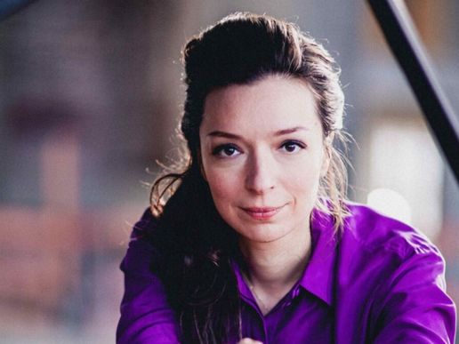 Imatge de fons
           difuminada