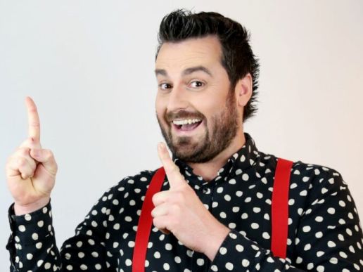 Imatge de fons
           difuminada