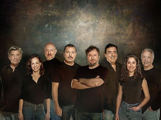 Imatge de fons
           difuminada